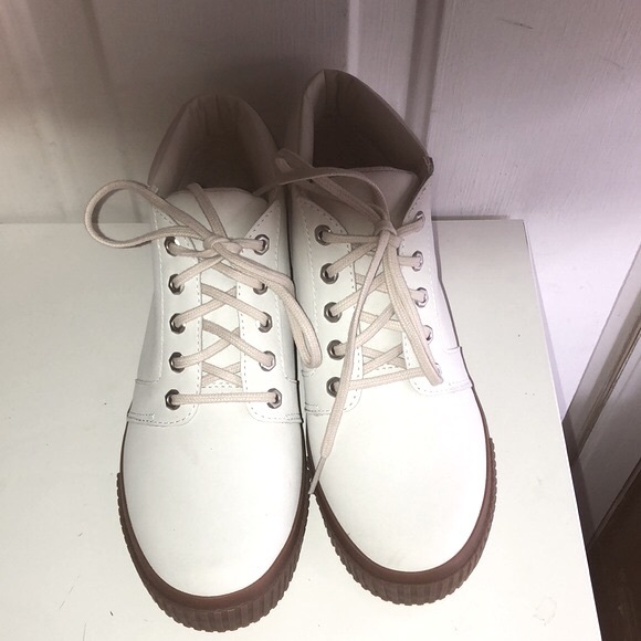 Timberland Skyla Bay Chukka White Boots 9 NWOT - Picture 6 of 11